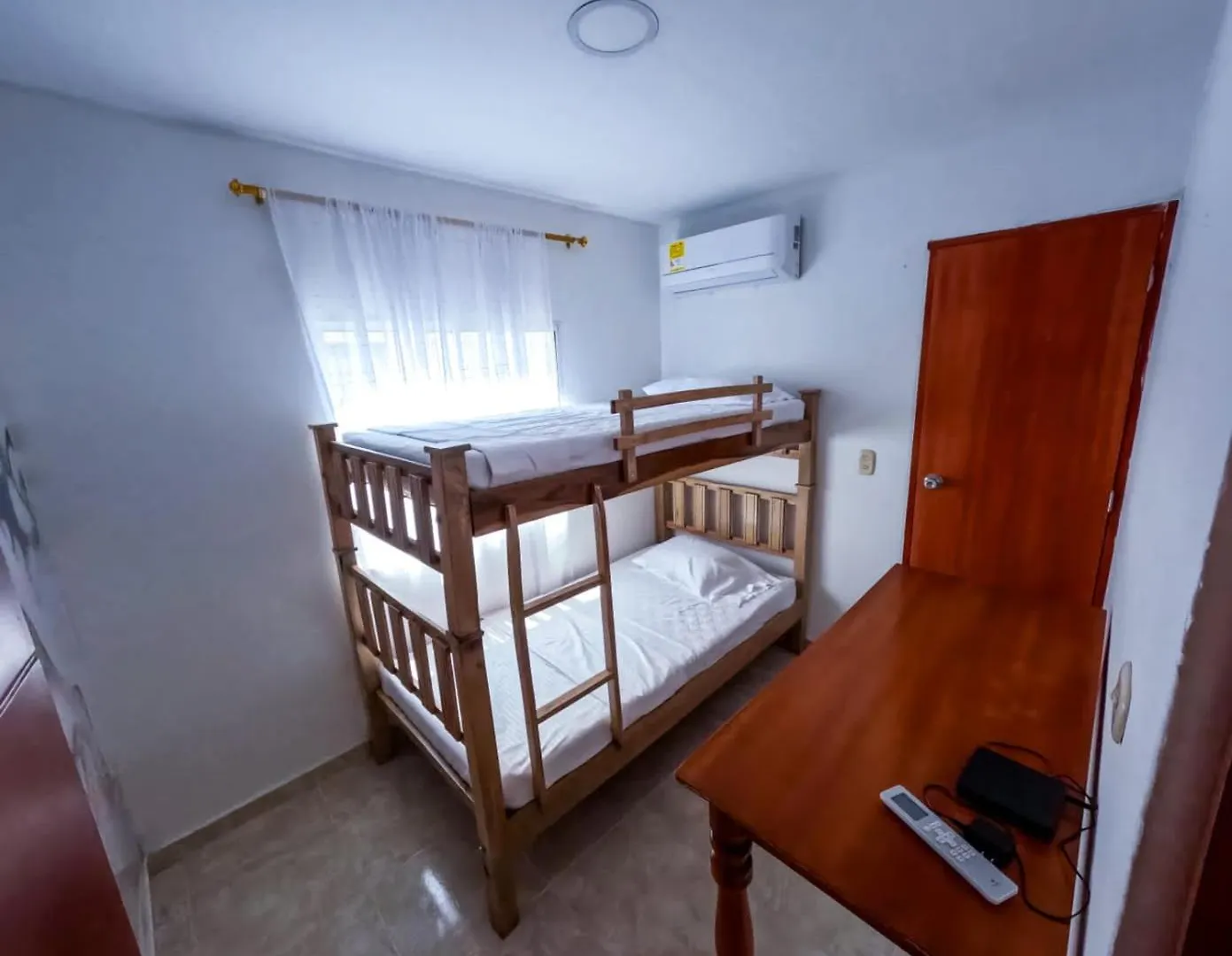 Hostal El Amanecer Costero سانتا مارتا بيت ضيافة